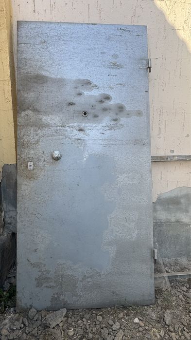 Дверь металлический входной