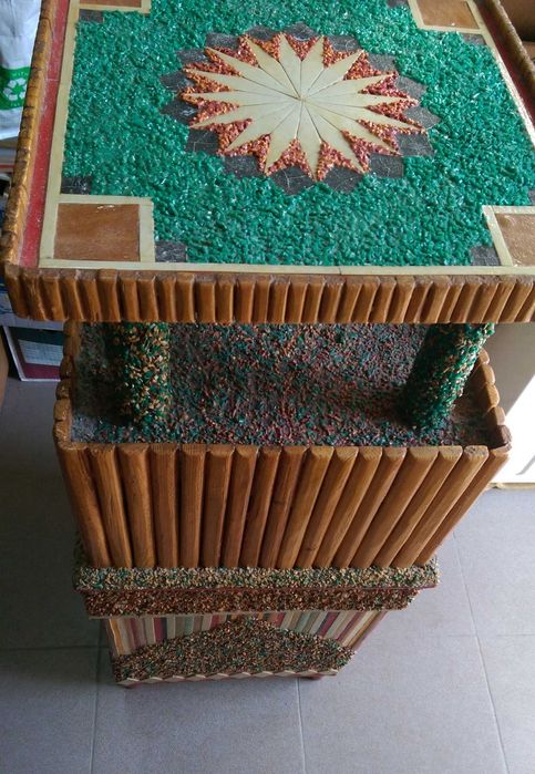 Ориенталска колекционерска масичка от дърво и мозайка