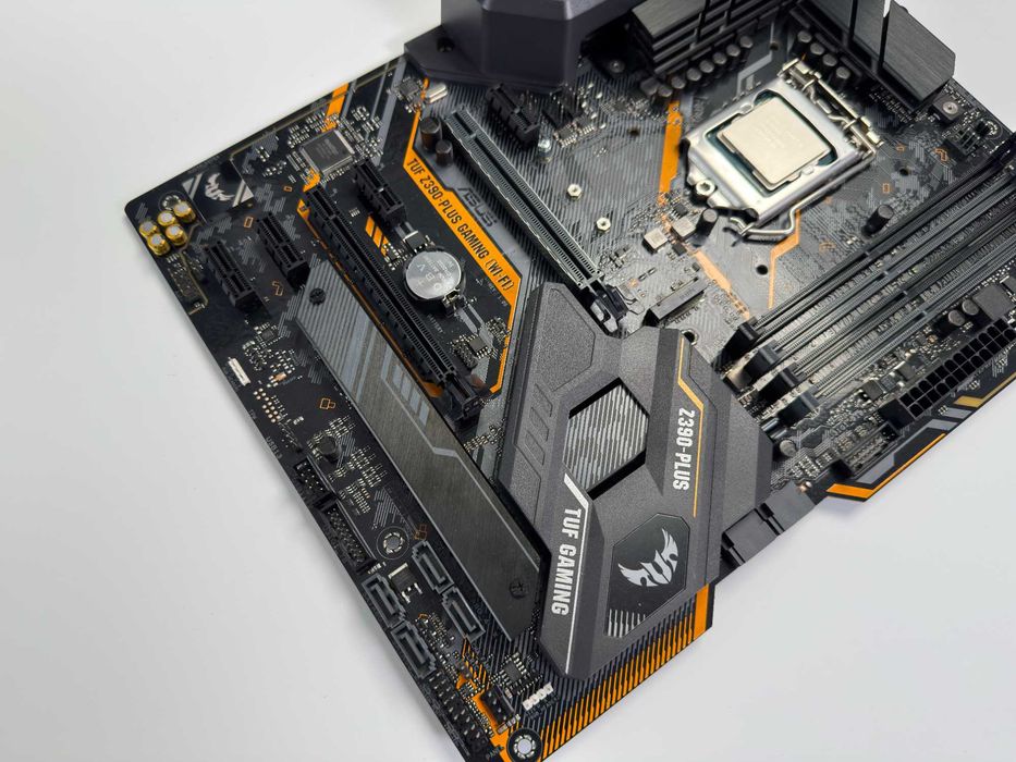 Kit Upgrade Intel i9-9900K + ASUS TUF Z390-PLUS WiFi + AS500 Plus (stare excelenta)