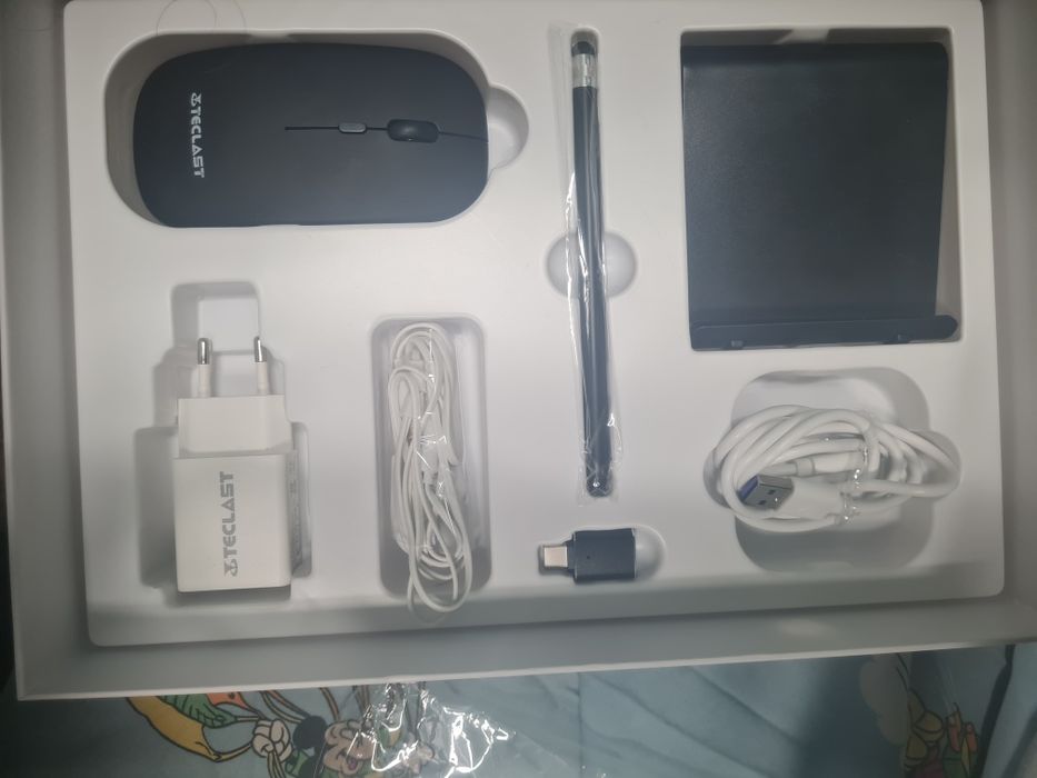 Таблет за работа и игра