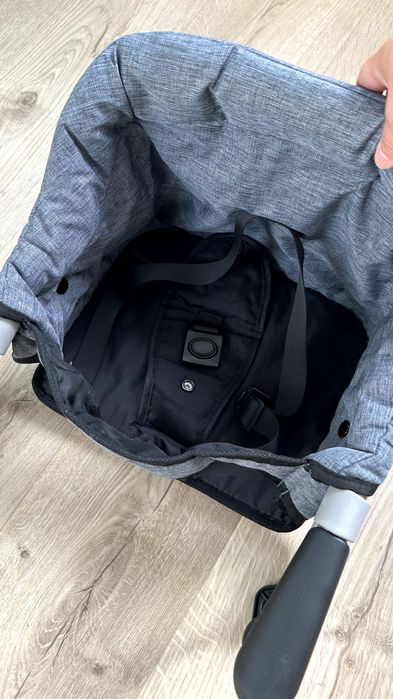 Продавам портативно детско столче Toogel