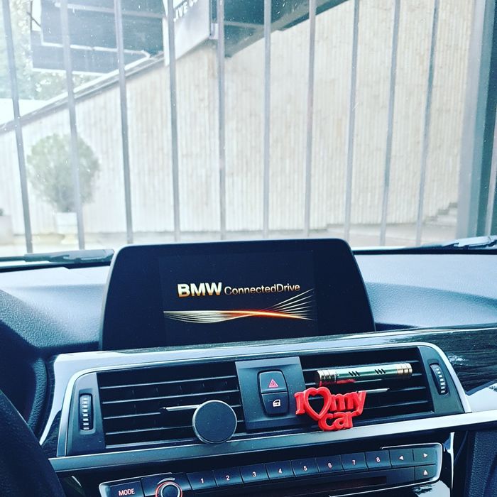 Бмв ф31 Lci комби 2.0д 190коня