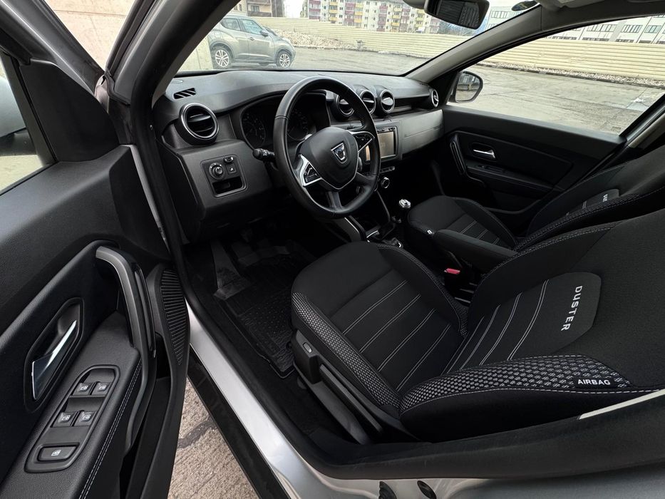 Dacia Duster Prestige//benzina 4x4/ 4x2/ climatronic/încălzire scaune