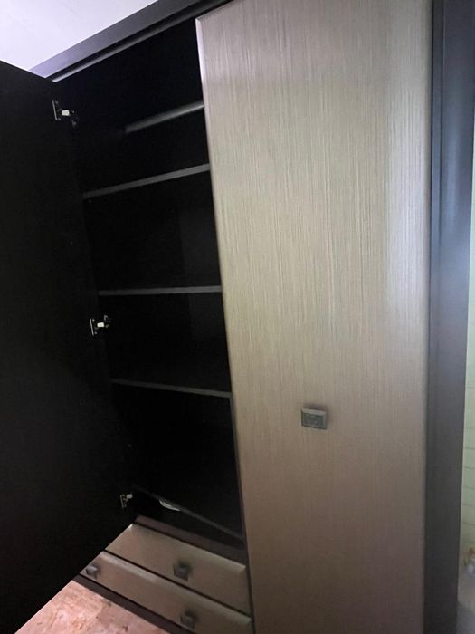 Продам шкаф в отличном состоянии