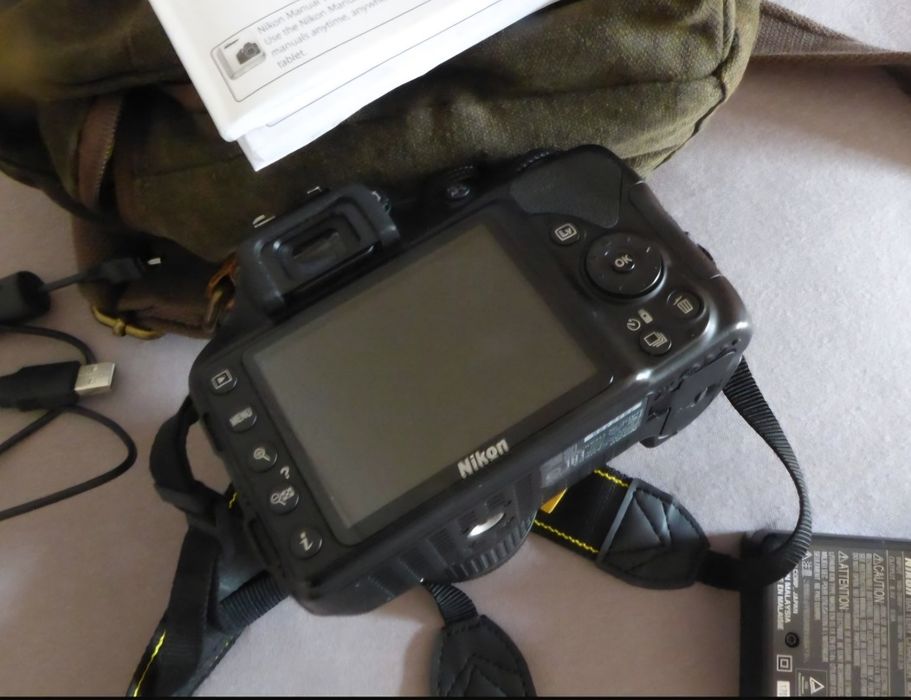 Продавам Nikon D3300