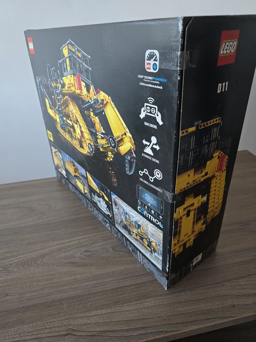 Lego Technic 42131 Cat D11 Bulldozer Лего Техник Булдозер