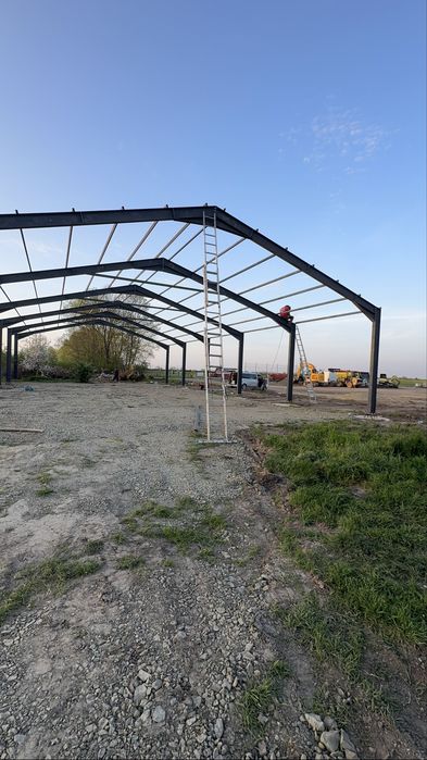 Hala metalica 14m latime x26 x5 m strasina din ipe 270 service camioane