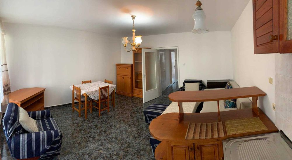 Дава се под наем Двустаен апартамент в Бургас, Възраждане - 70 кв.м за 204 € - Снимка #1