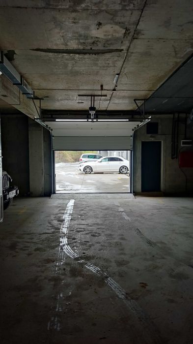 Дава се под наем Гараж / Паркомясто в Варна, Кайсиева градина - 12 кв.м за 79.56 € - Снимка #3