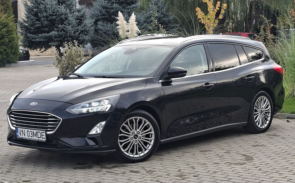 Ford Focus MK4 2019 1.5 Diesel 120 cp Fara adblue  Faruri LED