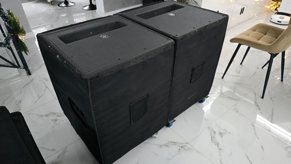 Doi Bași Yamaha DXS18 ( rcf, fbt, dynacord)