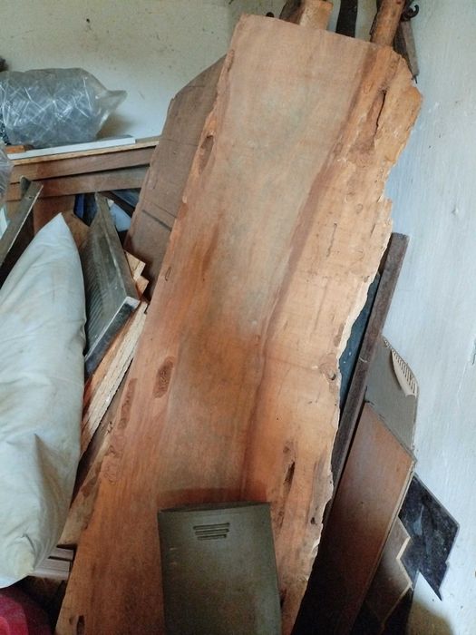 Дървен материал Орехови талпи различна дължина и ширина 5см дебелина