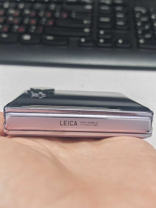 Продается Xiaomi Mix Flip 12/512GB