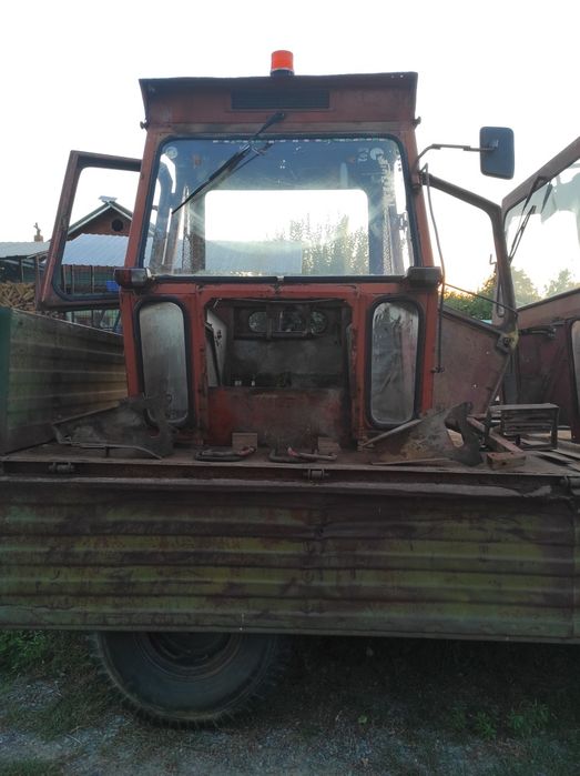 Cabină tractor  trapez u 650