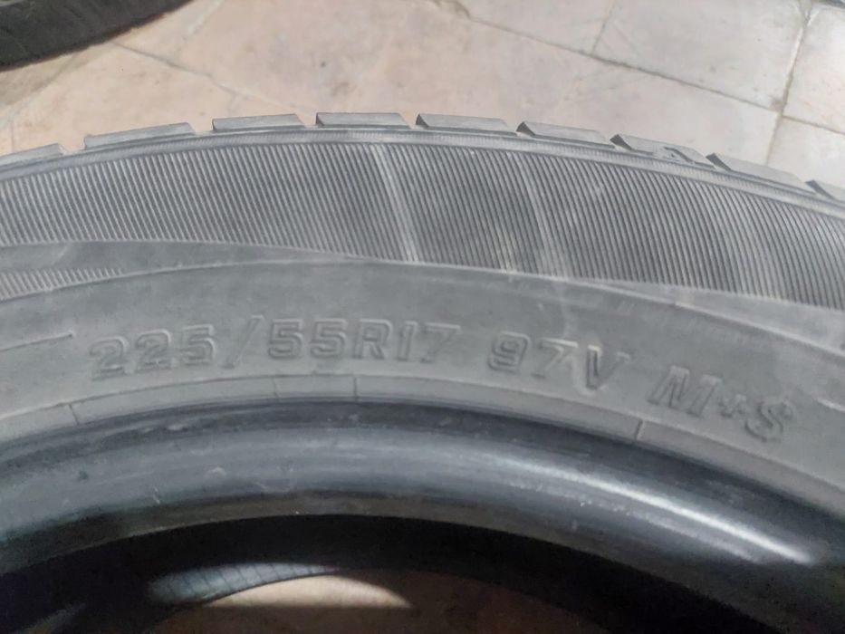 Продаётся шины 17 размер