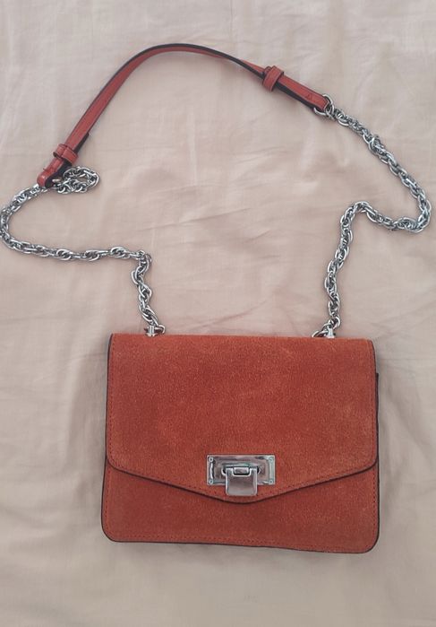 Чанти от естествен велур