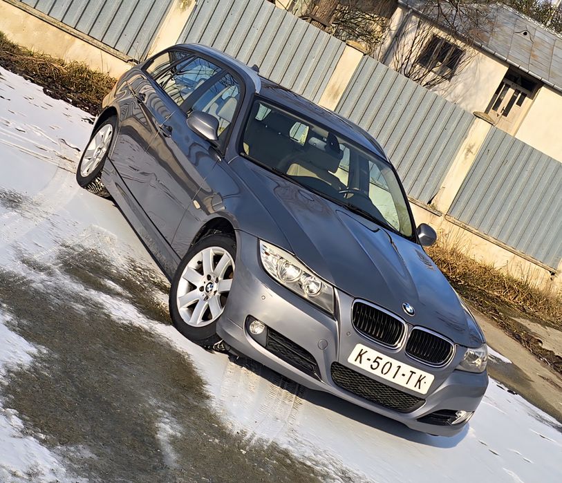 Dezmembrez bmw 318d * Euro 5 * Distributie noua