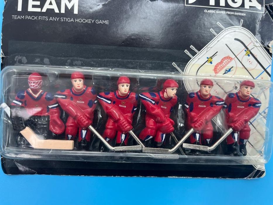 Команда игроков для настольного коккея