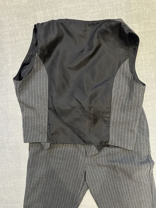 Костюм за момче с риза и елек Н&М 122-128 км