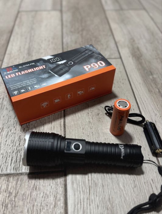 Lanterna Led P90 cu acumulator si baterii, afisaj procent baterie