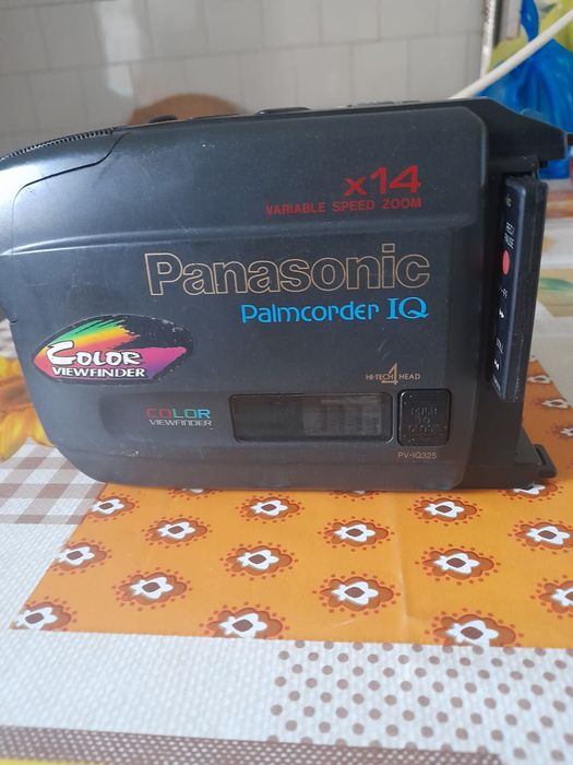 Cameră video Panasonic Palmcorder IQ