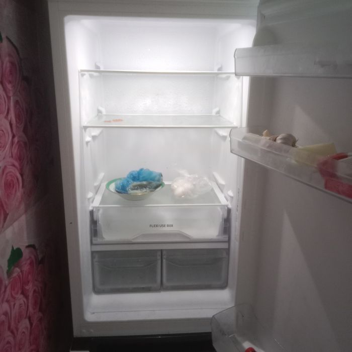 Холодильник indesit