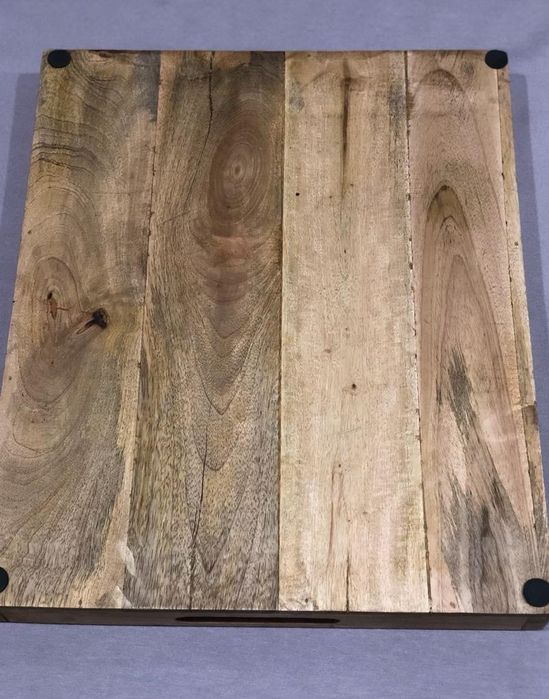 Поднос из дерева манго