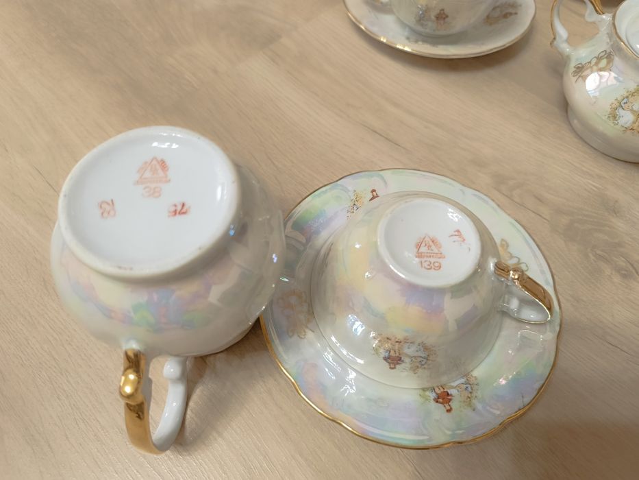 Мадонна. Чайный сервиз