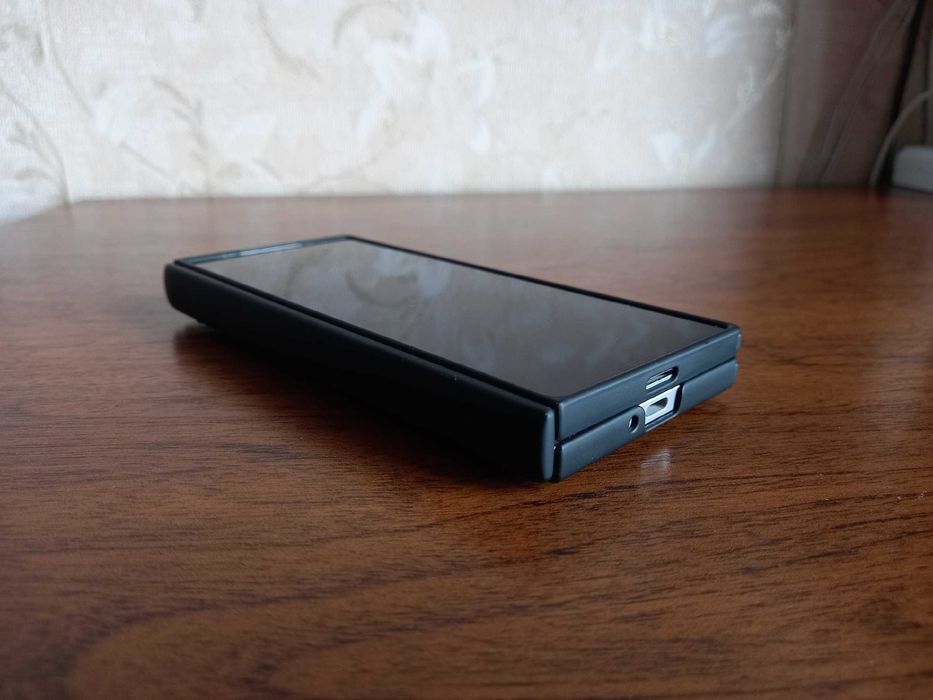Продам Samsung Z Fold 6
