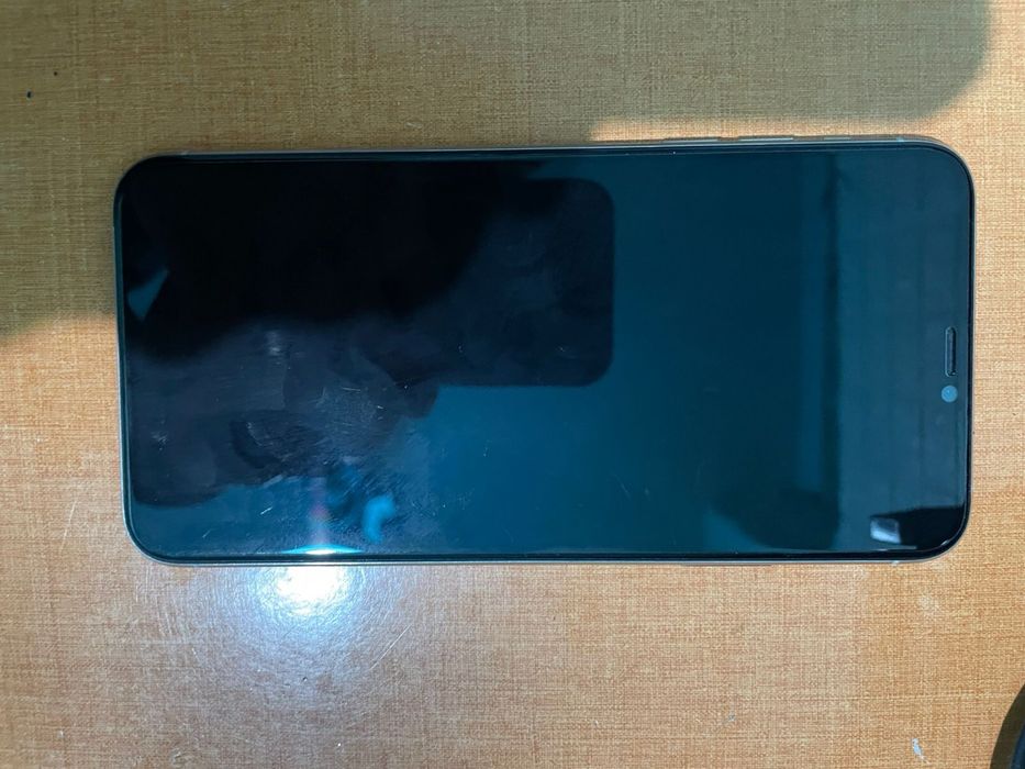 Продам Айфон 11 про макс