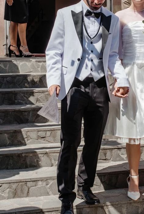 Se vinde costum cununie civila/nunta