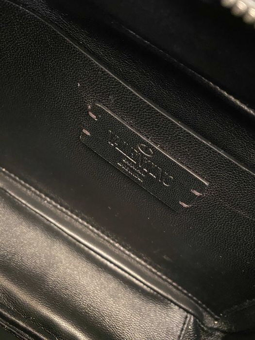 Valentino Garavani geanta piele, autentica, retail price 1200 euro