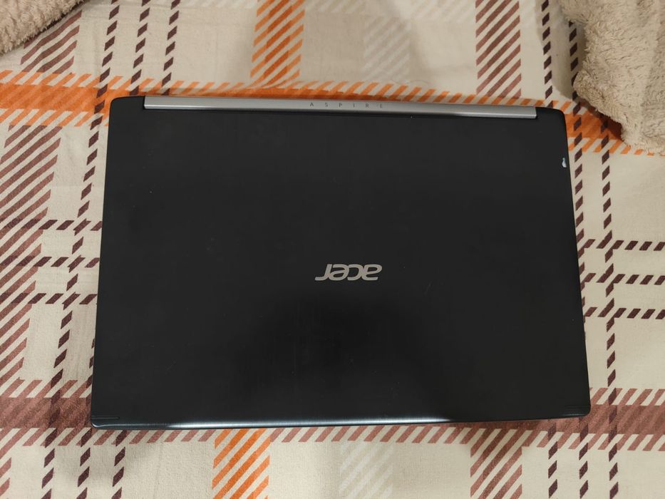 П родам  !Отличный Ноутбук! АSER  7!