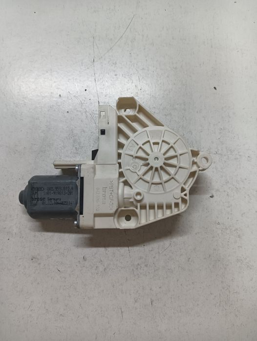 Motoras Geam Pivotant Dreapta Spate Audi Q5 8Rb 2008 - > 8K0959812A
