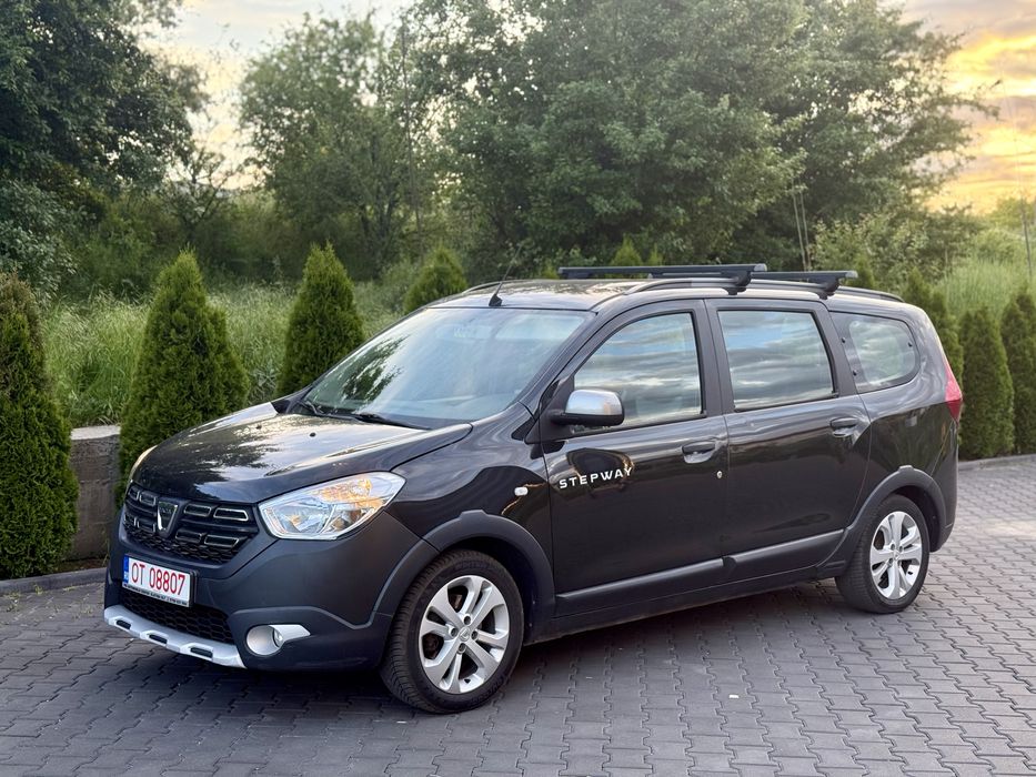 Dacia Lodgy Stepway 1.5dci 115cp E6 08/2020 192.000 km 7 locuri, RATE!