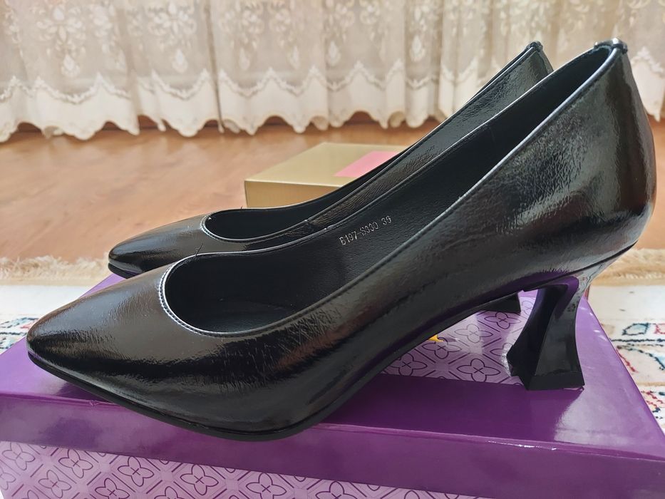 Женская обувь лето-весна.