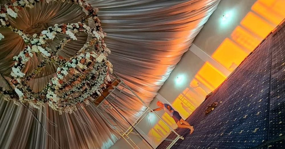 Canapele club lumini pixel led drapaj sala evenimente