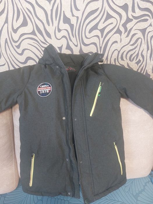 Зимняя куртка 44 рр.