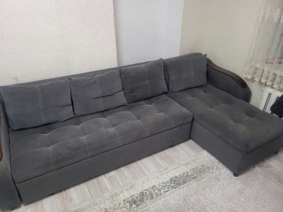 Срочно угловой диван