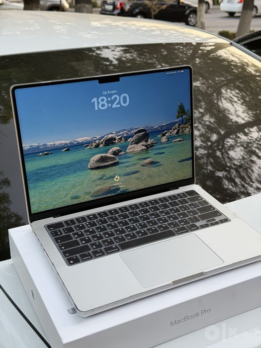 Macbook pro M5 silver