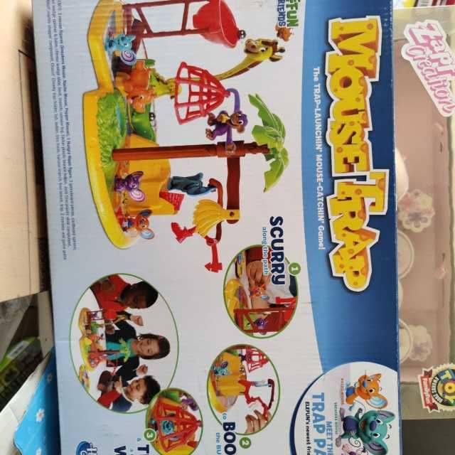Много видове оригинални нови настолни игри!