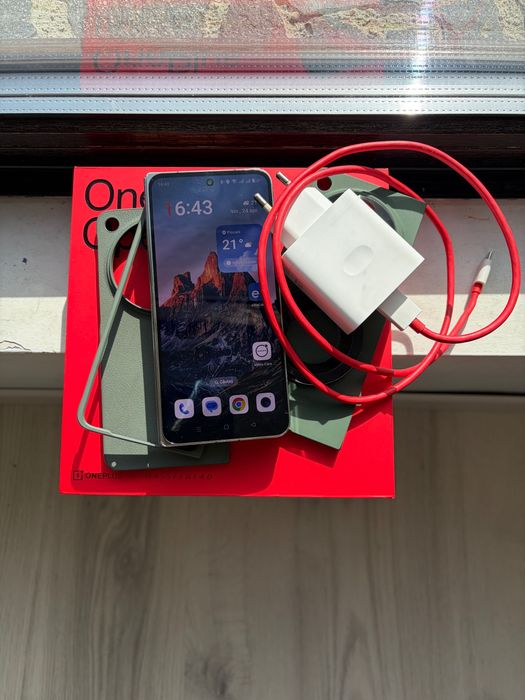 Vand telefon OnePlus Open 16GB RAM 512GB Emerald Dusk, Fold full box factura stare foarte buna!