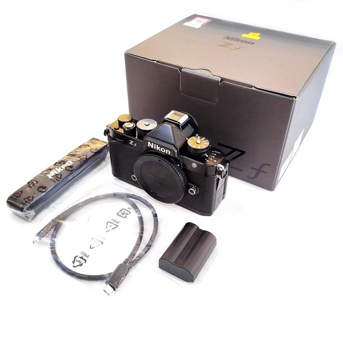 Nikon ZF retro tip Fujifilm T5 X100VI + Obiective Z 26 28 40 85 mm