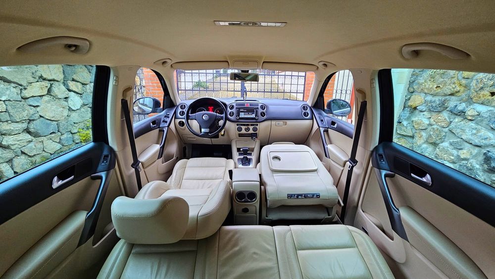 Vw Tiguan 2.0 D E 5 [Bi Xenon , Park Asist , Dynaudio]EXTRA FUL