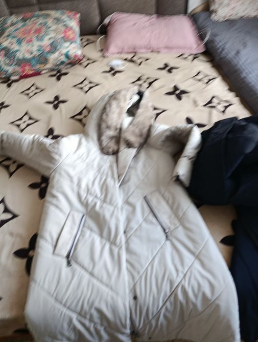 Продам зимнюю куртку