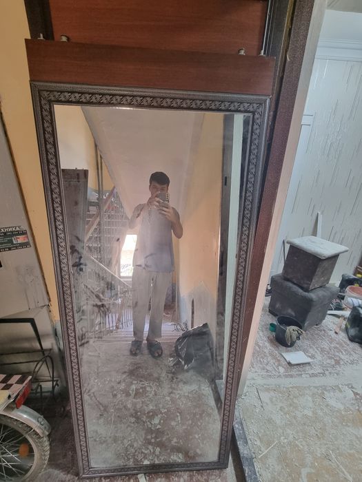 Oyoq qiyim uchun shkaf