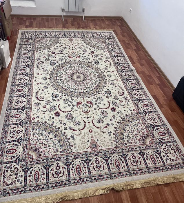 Кілем сатылады б/у