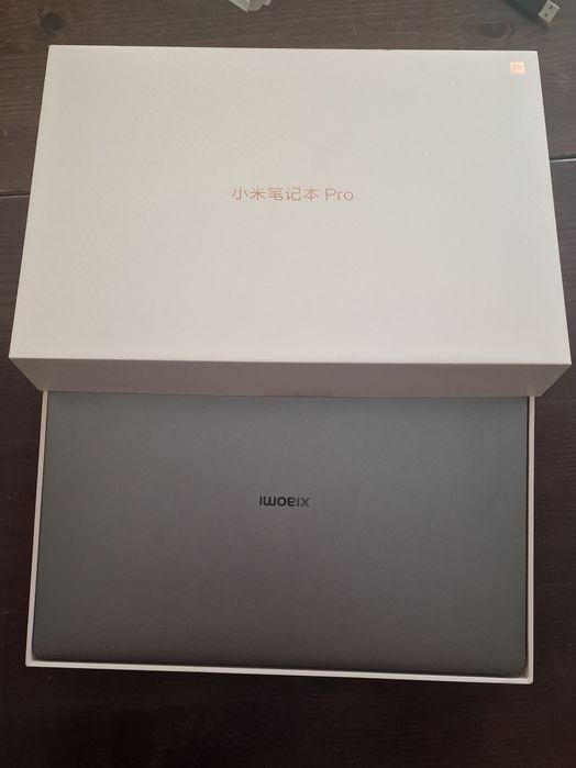 Xiaomi Mi Notebook Pro 15 OLED 3.5k / Ryzen 7 5800H / 16GB RAM / 512 GB SSD