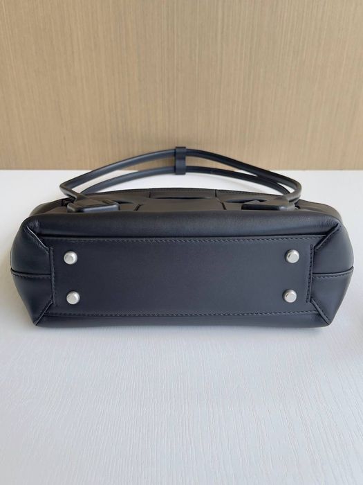 Geanta Bottega Veneta Arco