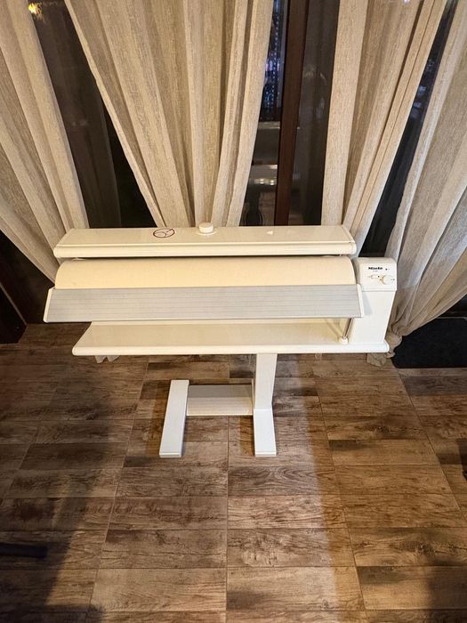 Продавам гладачни машини каландър – Miele и Pfaff!!!